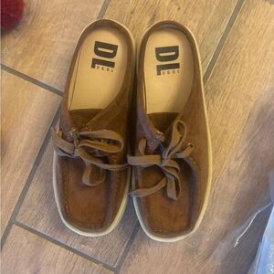 NWOT Slip-on Shoes in brown from Bohme